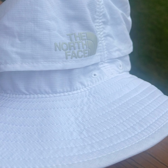 The North Face Horizon Breeze Brimmer Hat White Small / Medium main image 12